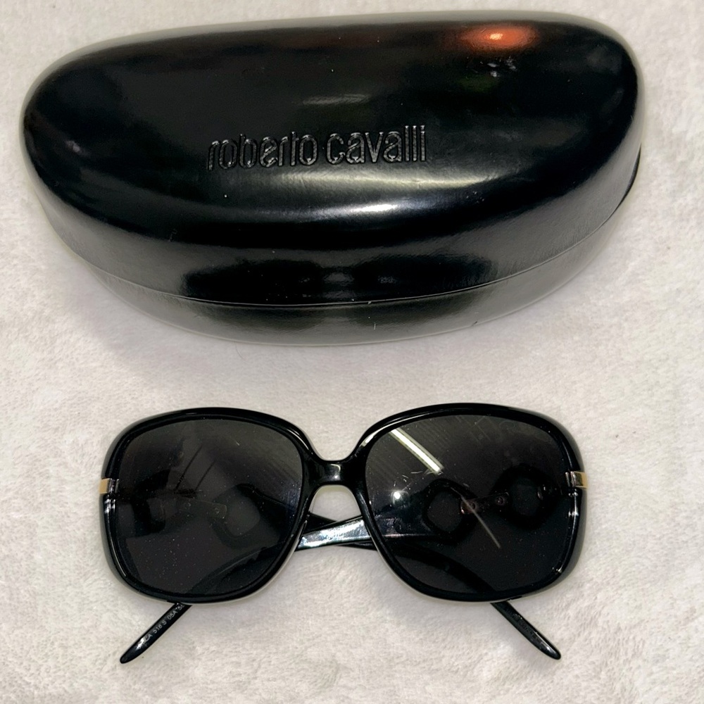 Roberto cavalli , Erica 5185-52F , square black sunglasses